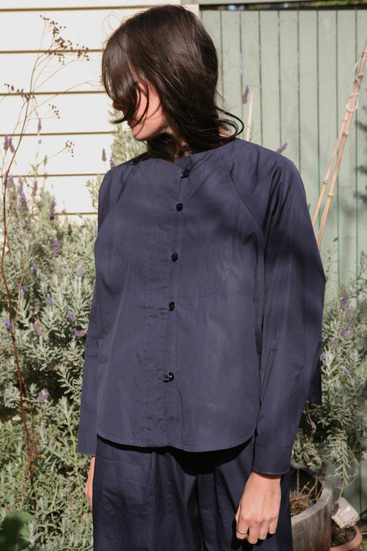 POET 7: Navy Poplin Poet / Size B